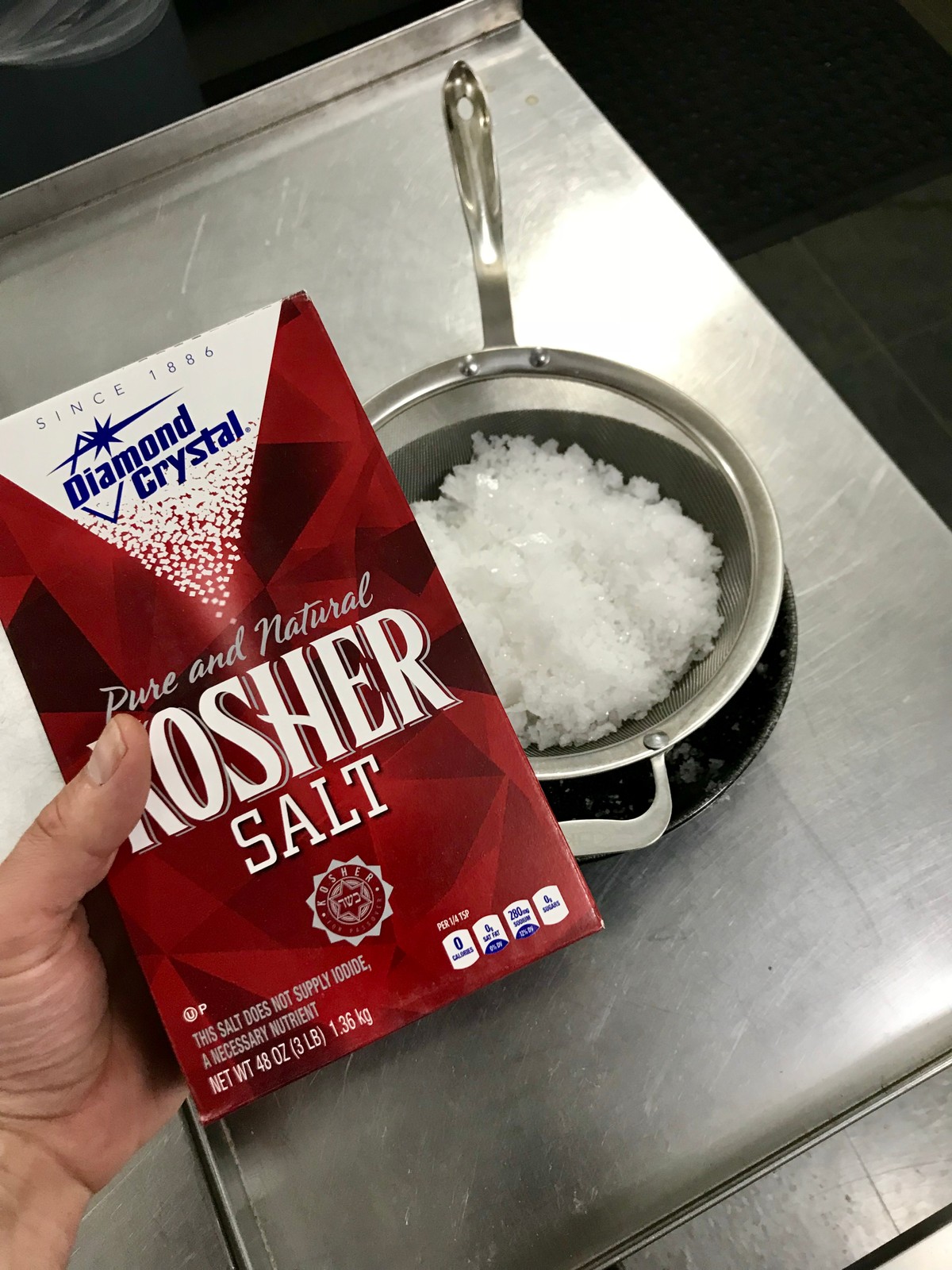 Osmo Salt: Flakey White Kosher Salt (75 g) - Giving Flavor