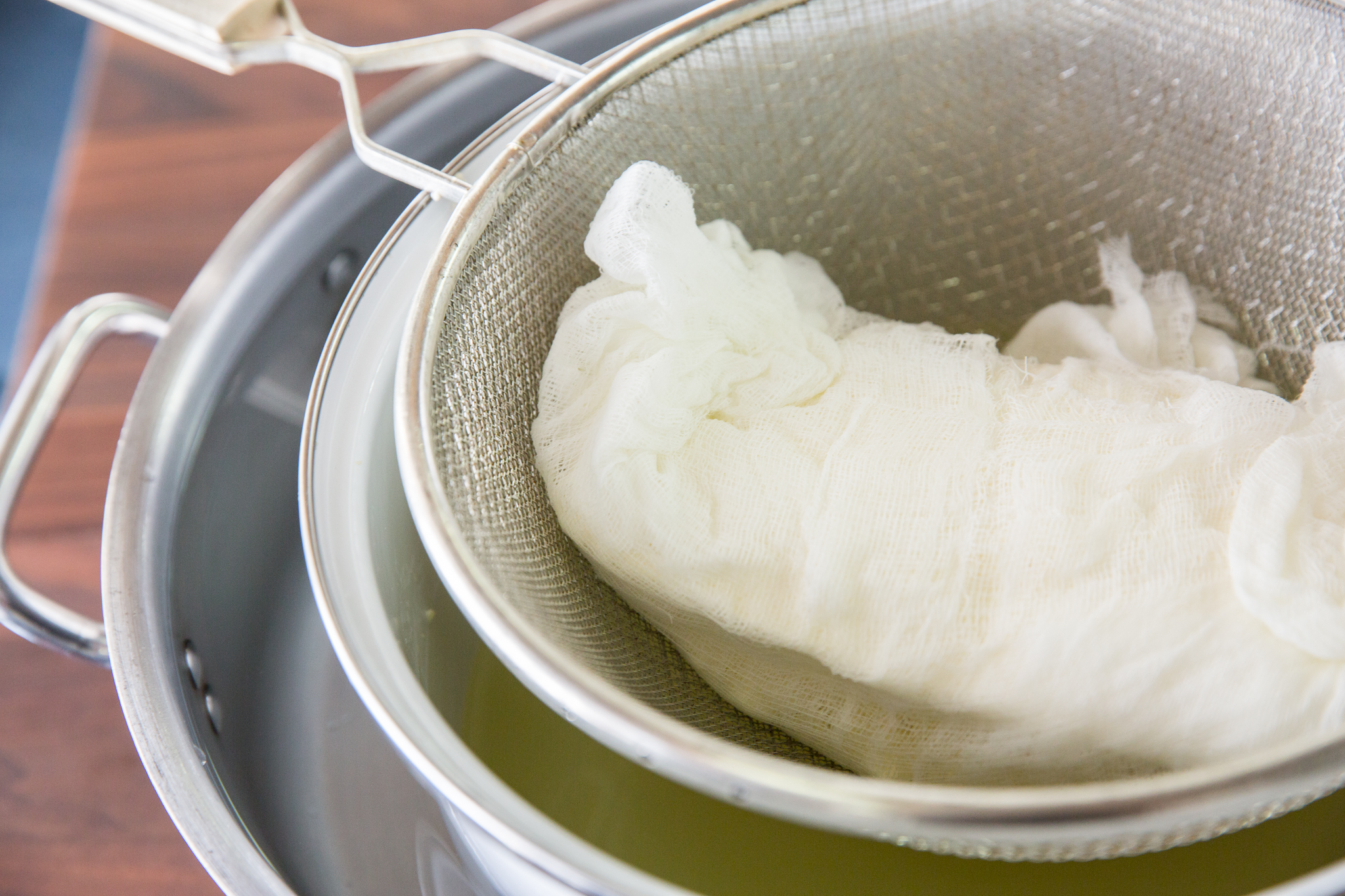 How to Make Squeaky Cheese Curds Just Like Beecher’s Sous Vide Recipe