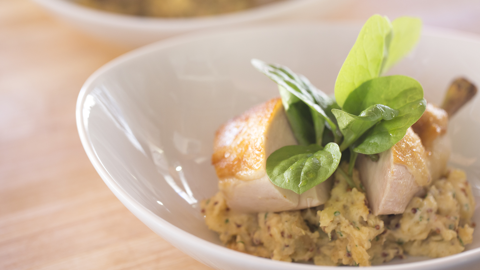 I0IEVKSSAiEiaFdmj4ZQ