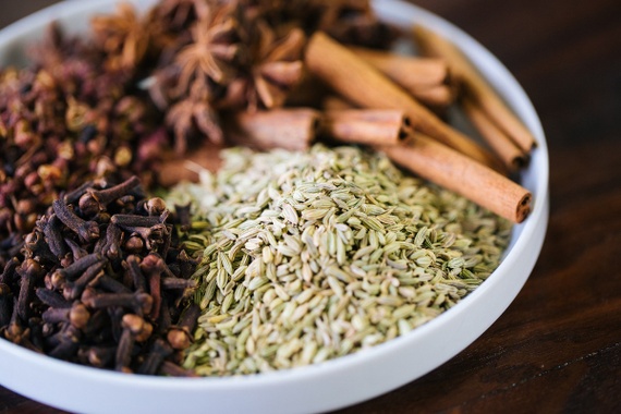 DIY Chinese 5-Spice Powder - Chef's Mandala