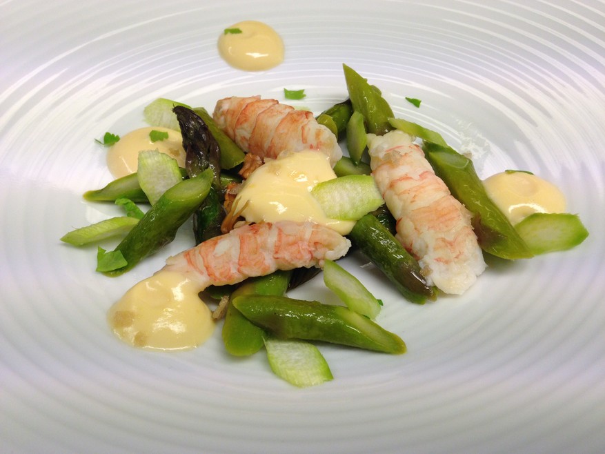 Macis smoked Scampi, asparagus and hollandaise sauce Photo by Andrea B. ChefSteps