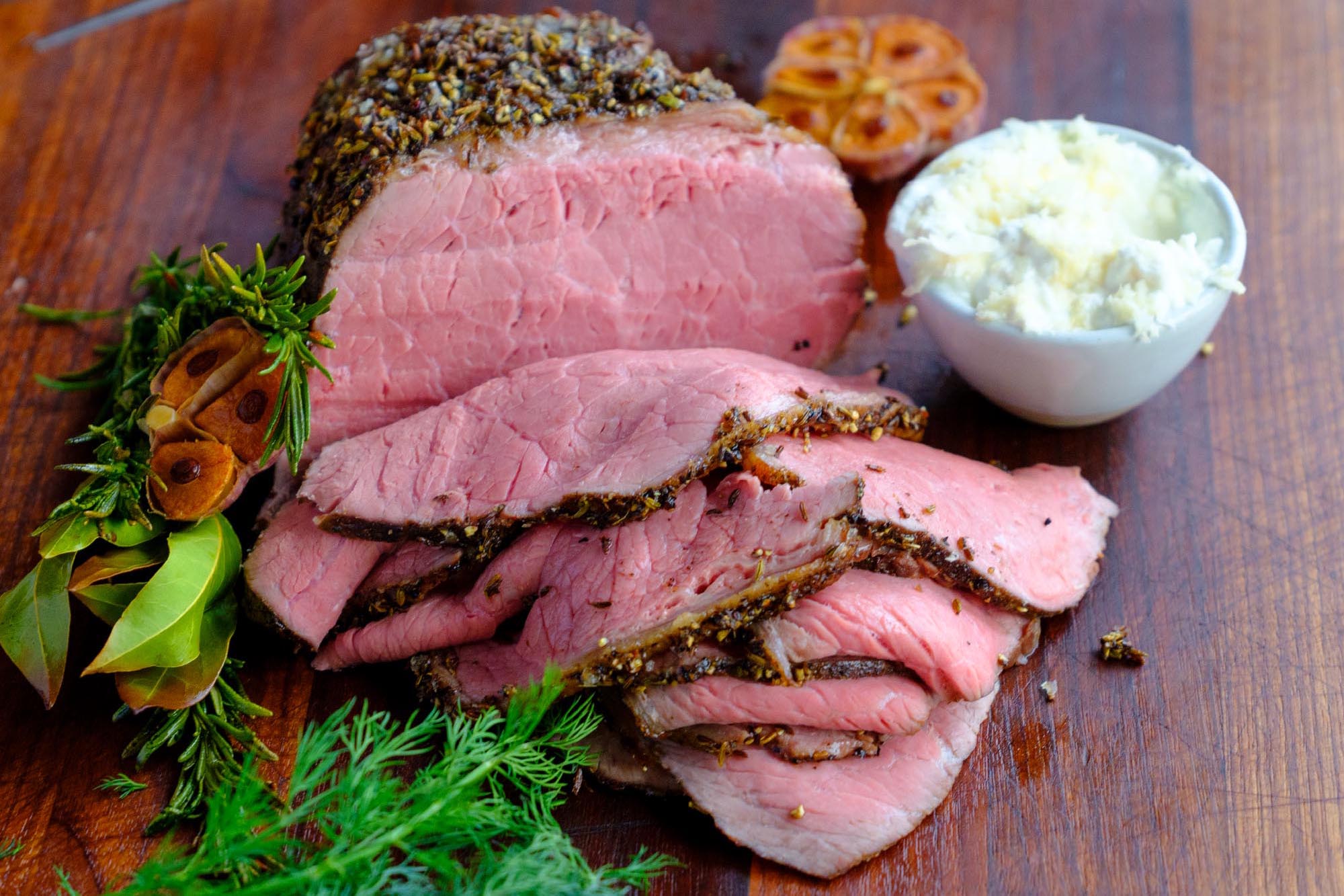 Rare roast beef sous vide